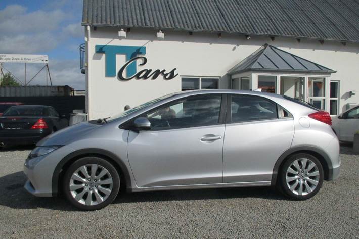 Sølv Honda Civic fra 2012