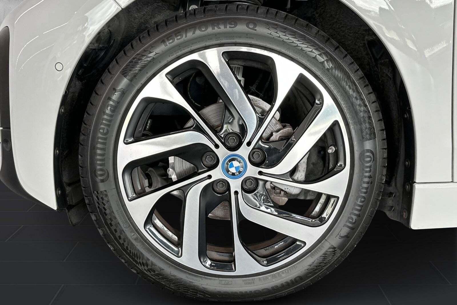 Hvid BMW i3 fra 2022