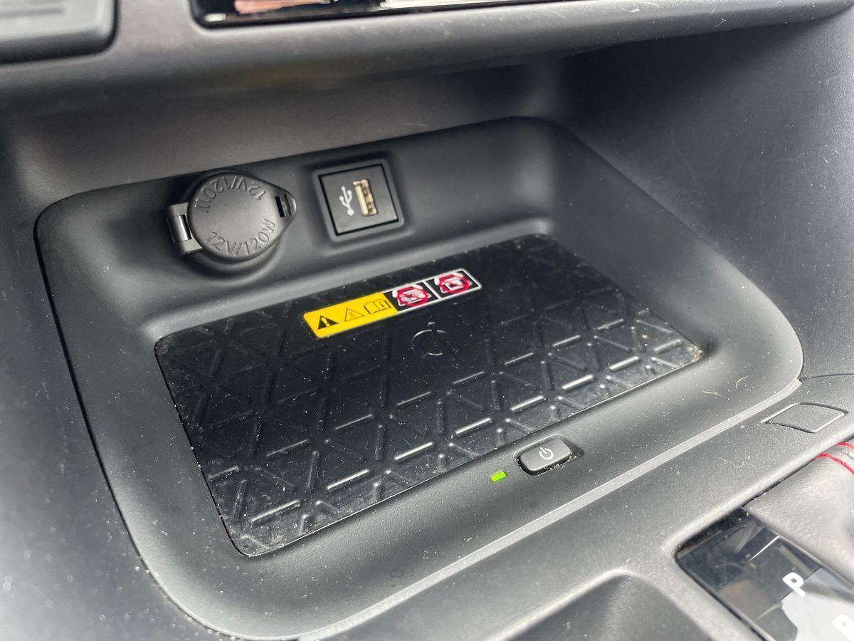 Sort Toyota RAV4 Plug-in fra 2023 set indefra