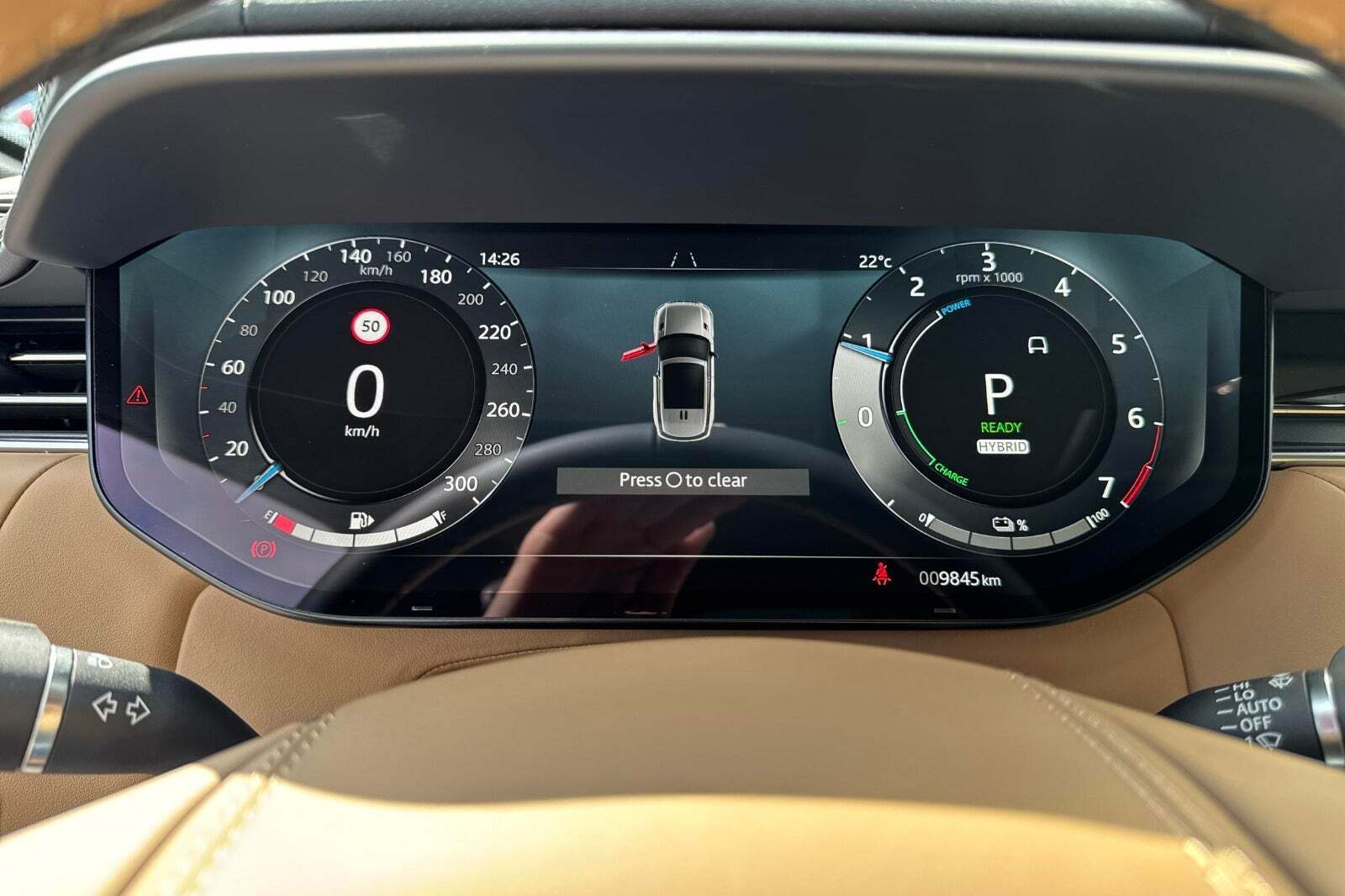 Grøn Land Rover Range Rover sport fra 2025