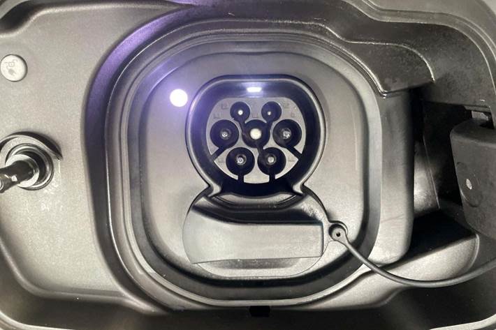 Sort BMW i5 fra 2024