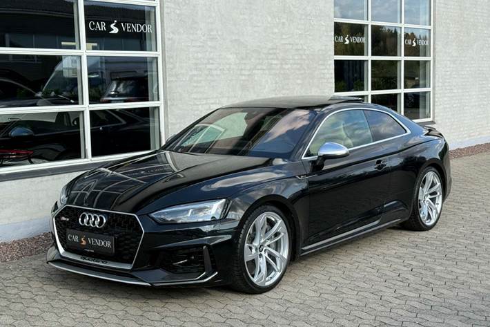 Sort Audi RS5 fra 2017