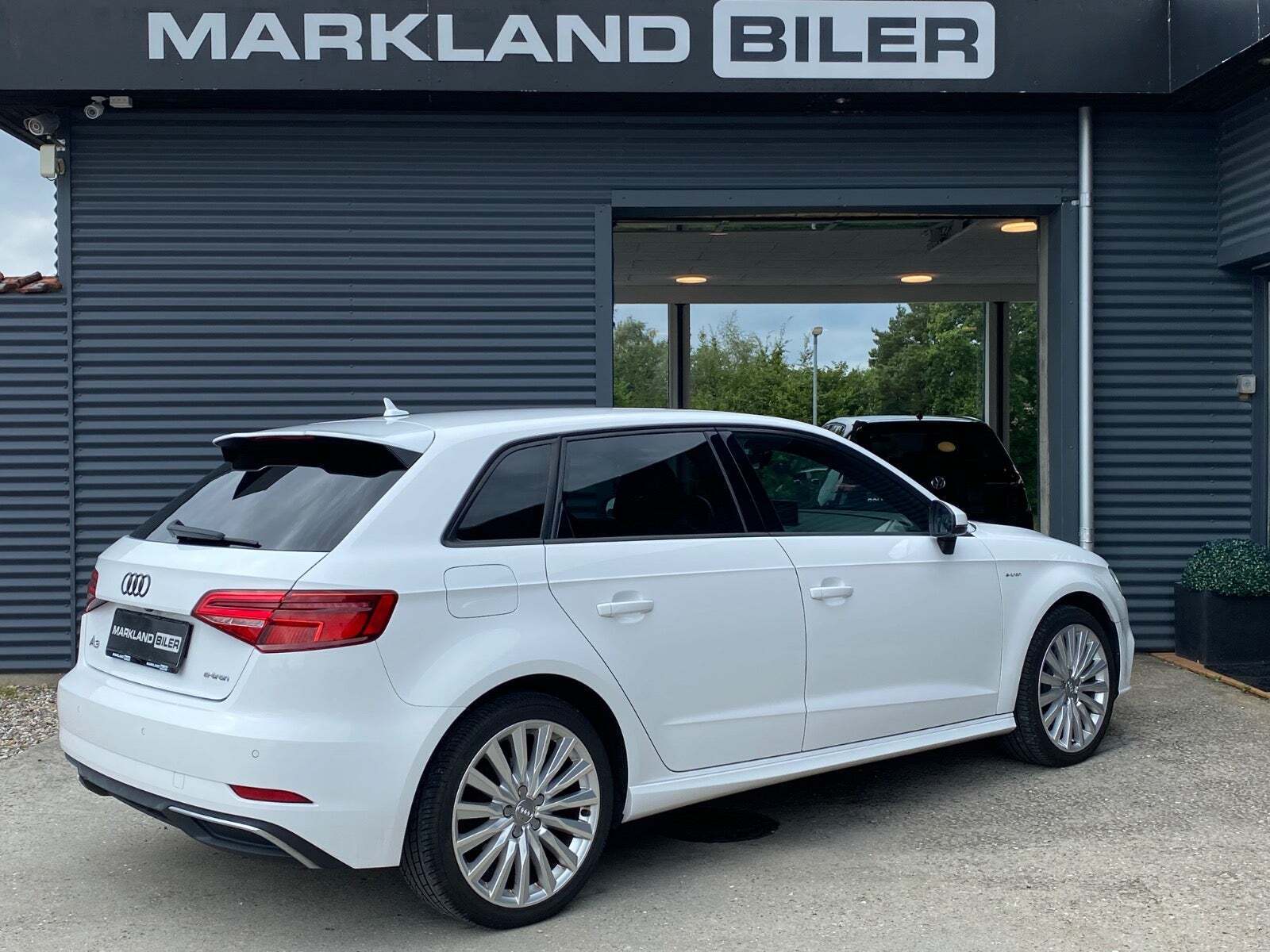 Hvid Audi A3 fra 2017
