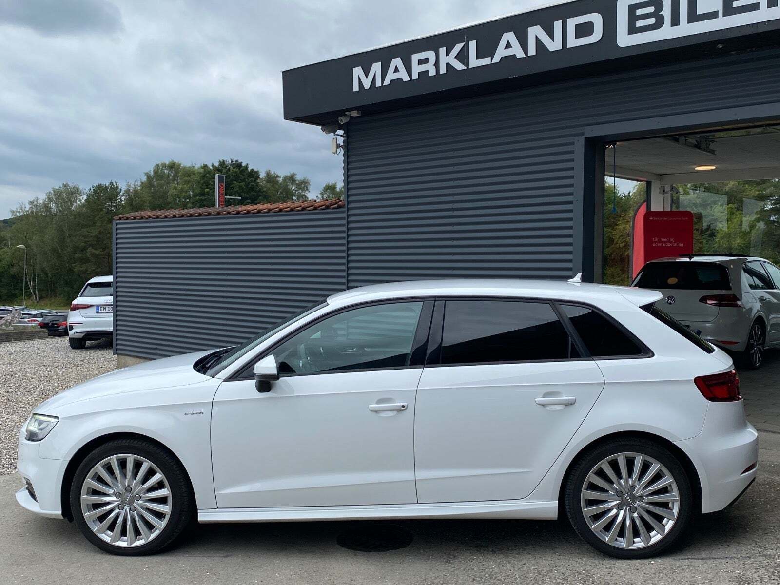 Hvid Audi A3 fra 2017