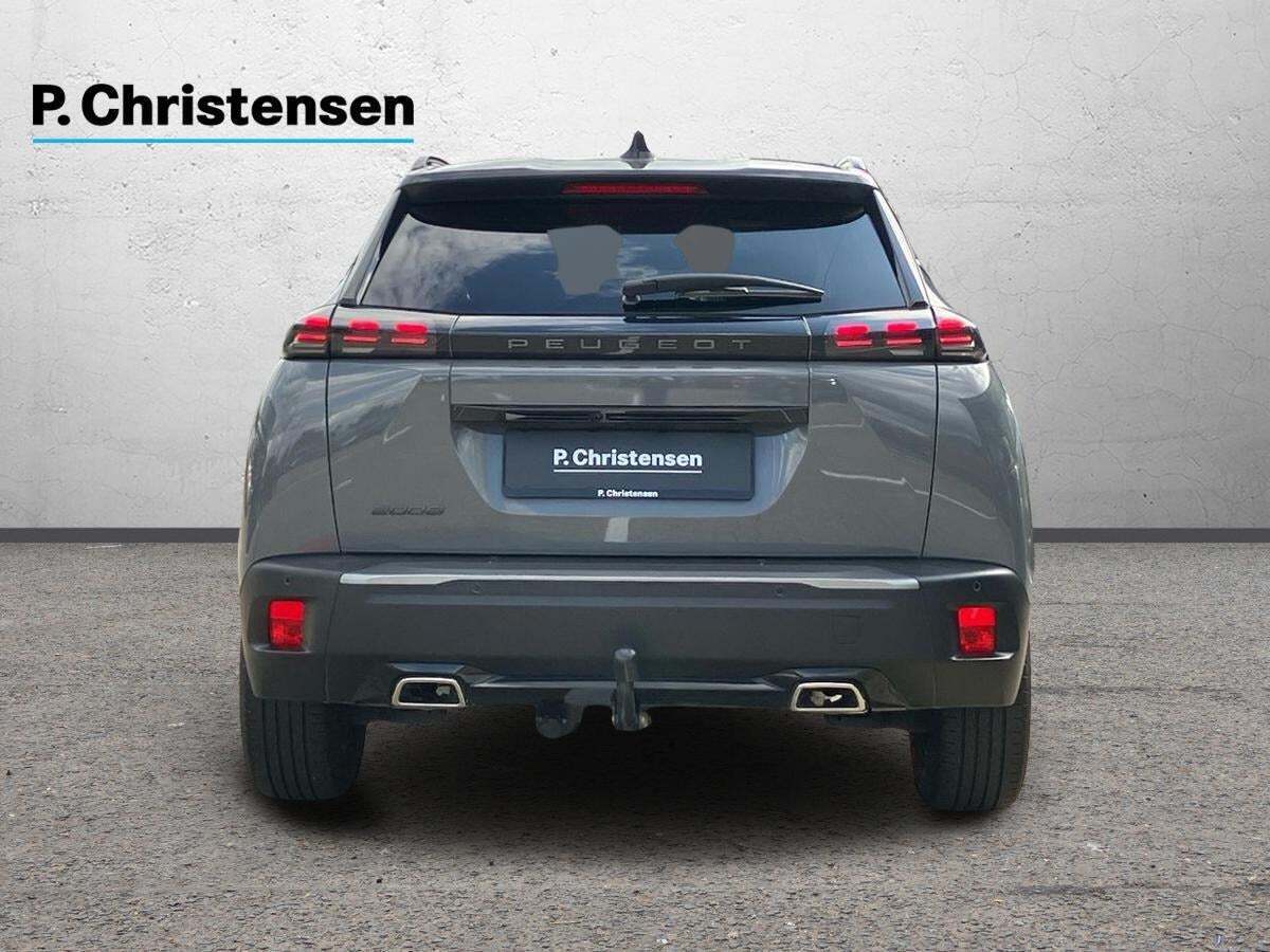 Peugeot 2008 1,2 PureTech 130 First Selection EAT8