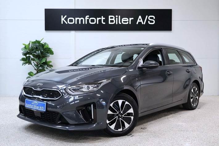 Grå Kia Ceed fra 2020 set udefra