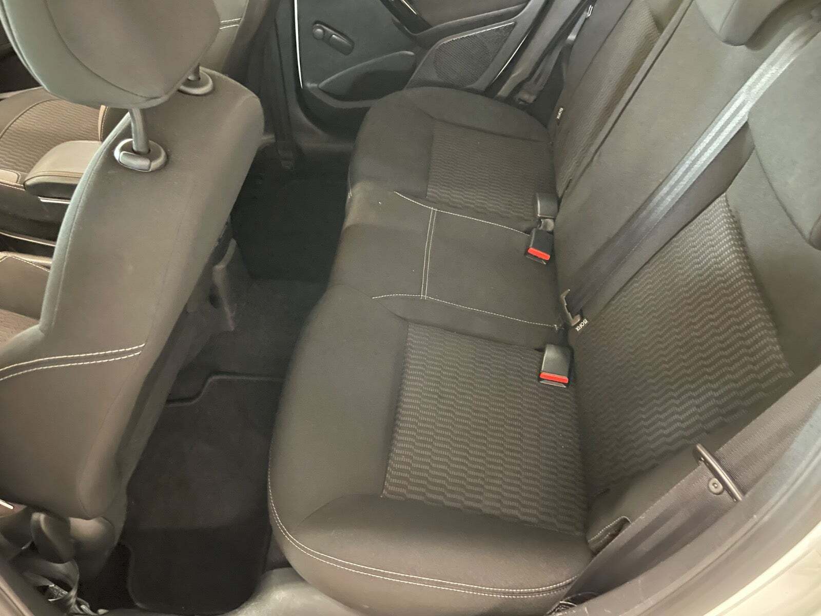 Peugeot 208 1,2 VTi 82 Active