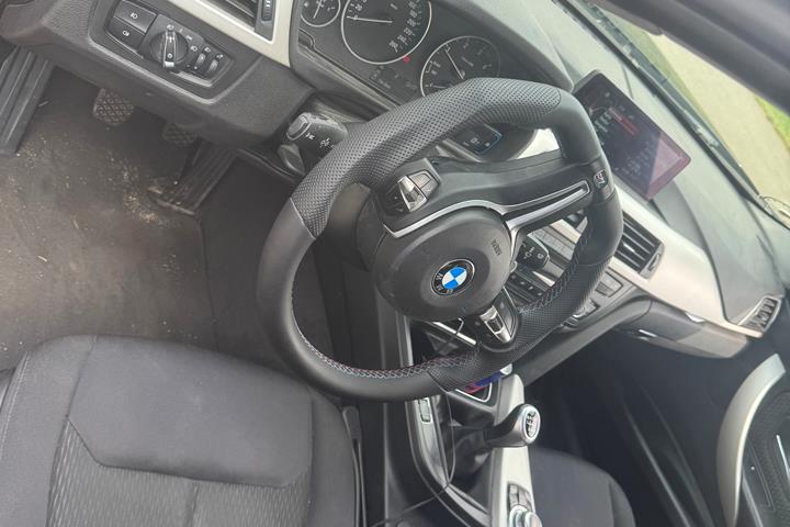 Sort BMW 3-Serie fra 2015