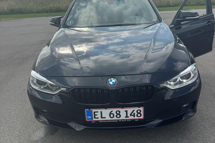 Sort BMW 3-Serie fra 2015