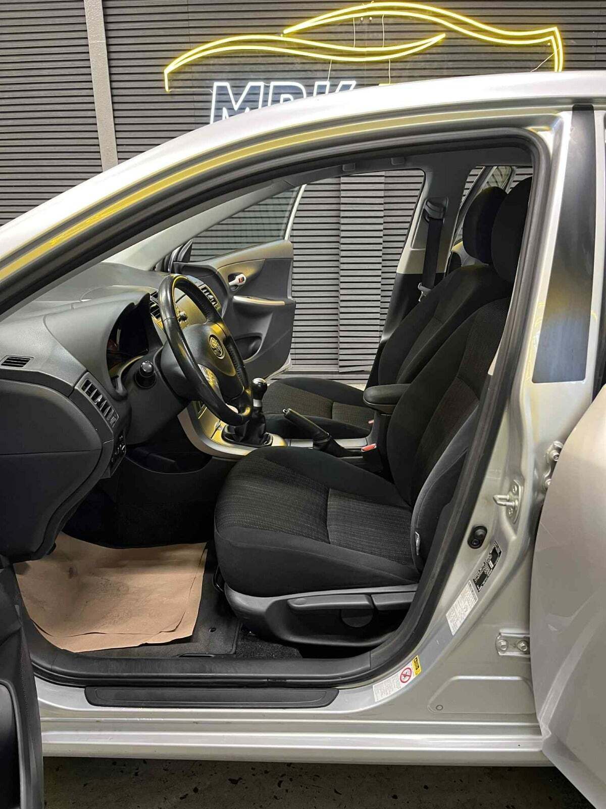 Toyota Corolla 1,6 Luna