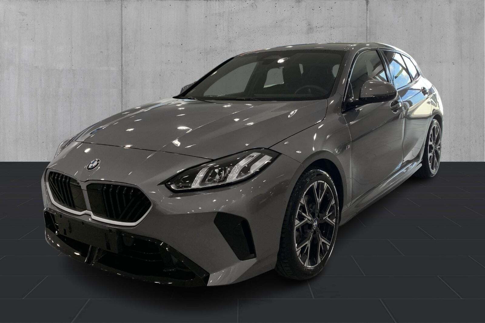 undefined BMW 120i fra 2025