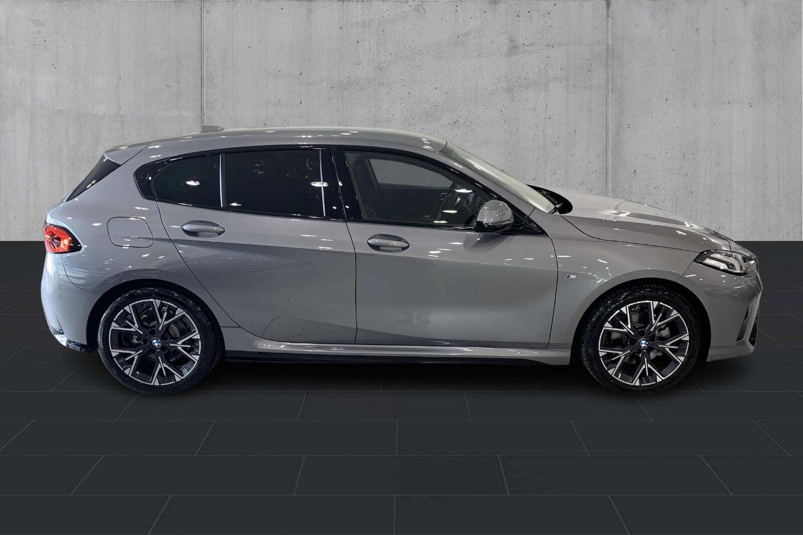 undefined BMW 120i fra 2025