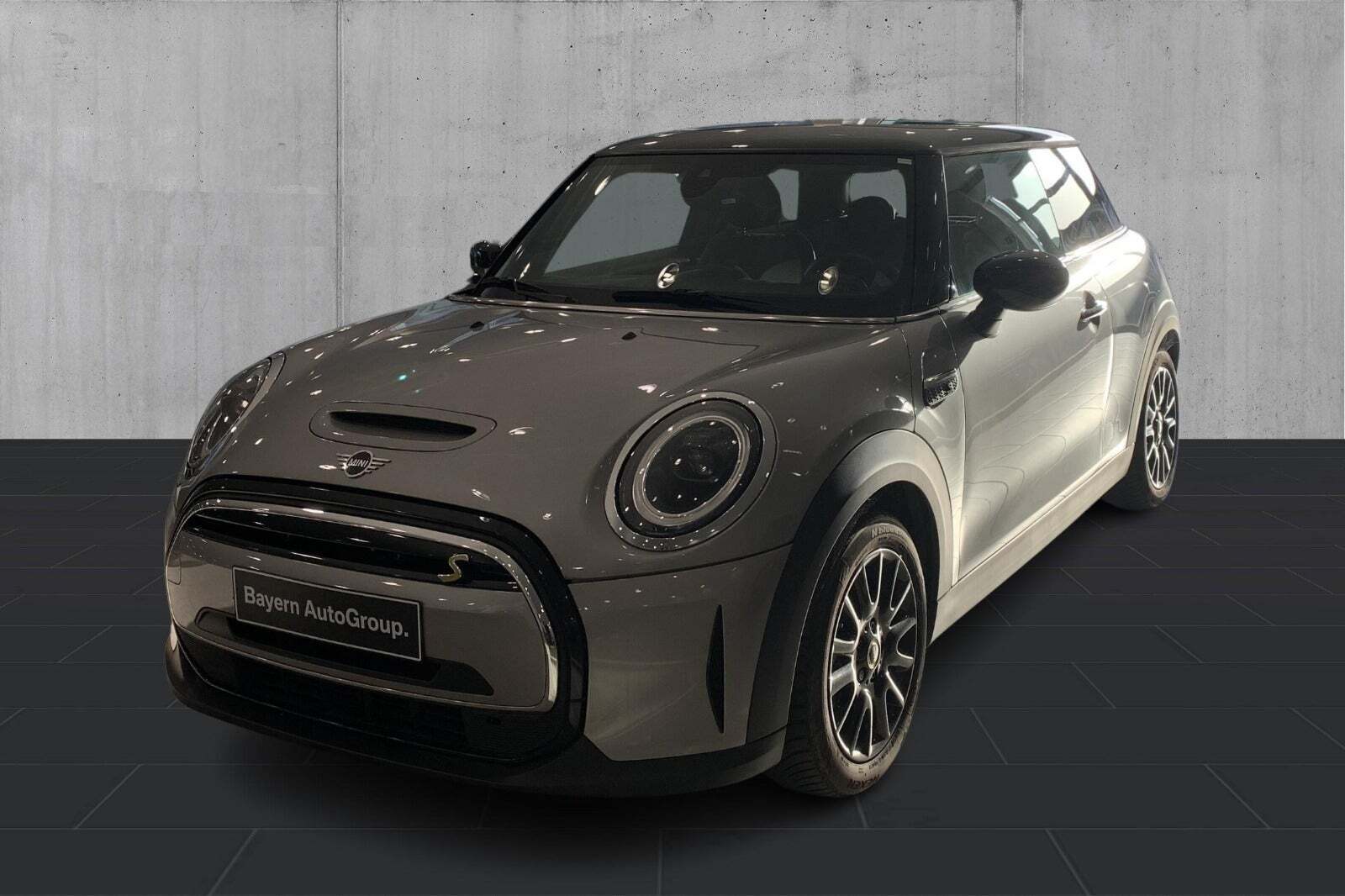 Mini Cooper SE Classic Trim