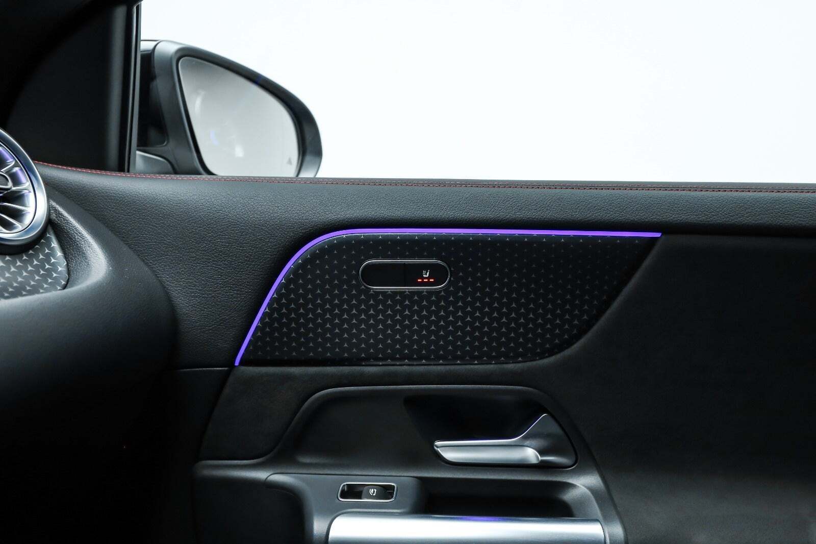 Sort Mercedes EQA250+ fra 2024