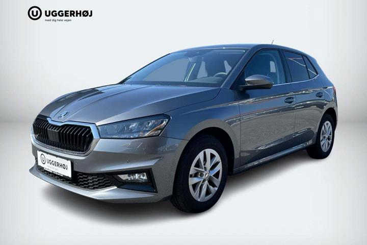 Grå Skoda Fabia fra 2023 set udefra