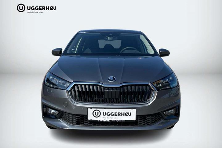 Grå Skoda Fabia fra 2023