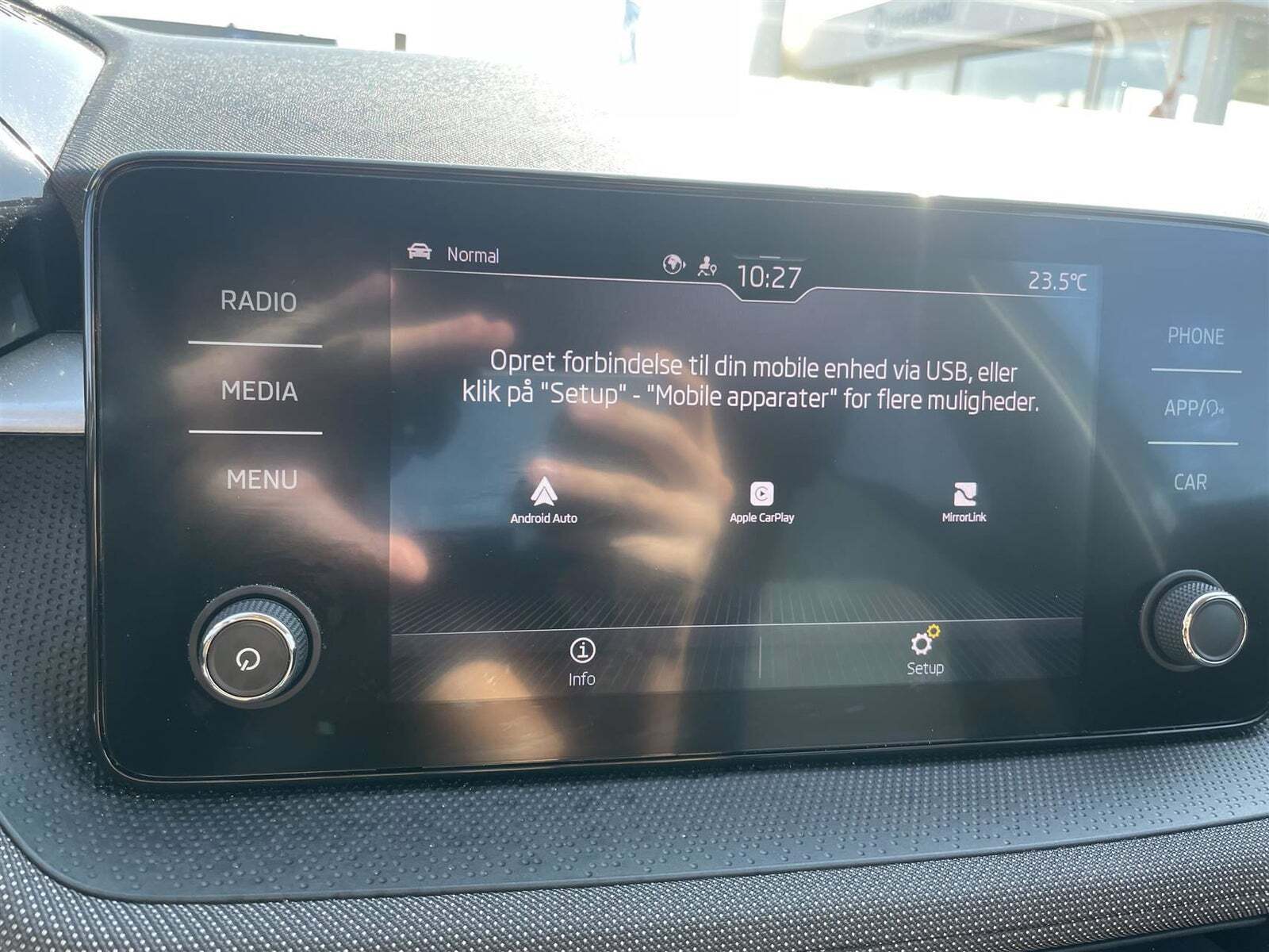 Grå Skoda Fabia fra 2023