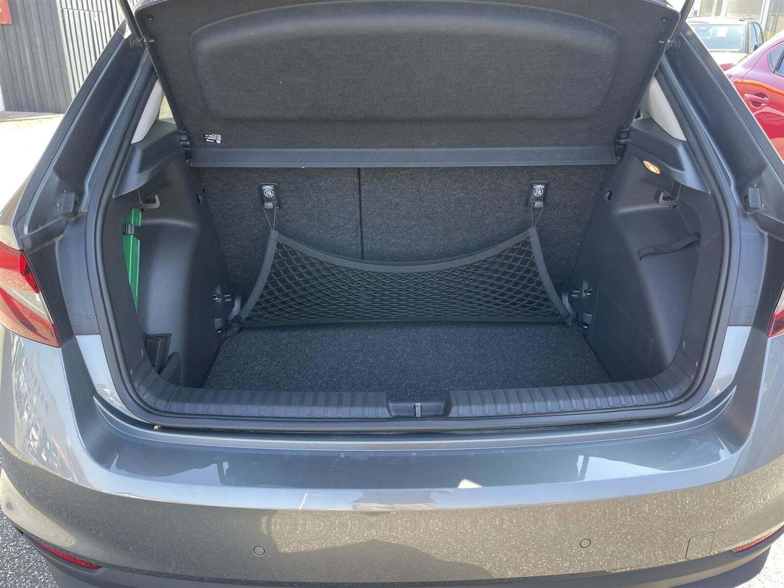 Grå Skoda Fabia fra 2023