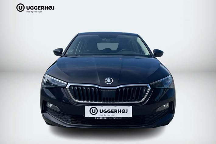 Sort Skoda Scala fra 2022