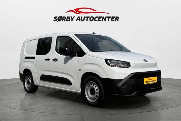 Hvid Toyota ProAce City fra 2025