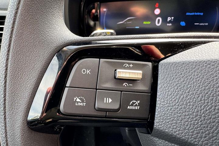 Hvid Toyota ProAce City fra 2025