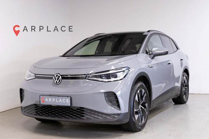 Grå VW ID.4 fra 2023 set udefra