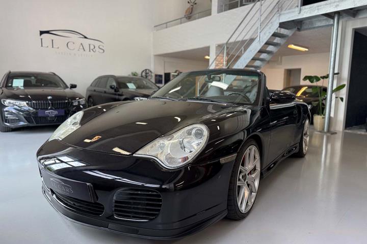 undefined Porsche 911 Turbo fra 2004 set udefra