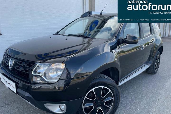 Sort Dacia Duster fra 2017 set udefra