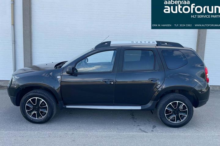 Sort Dacia Duster fra 2017