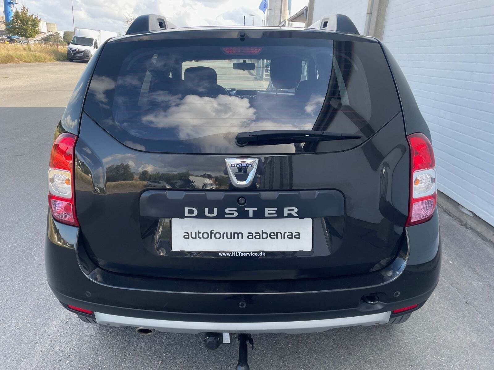 Sort Dacia Duster fra 2017