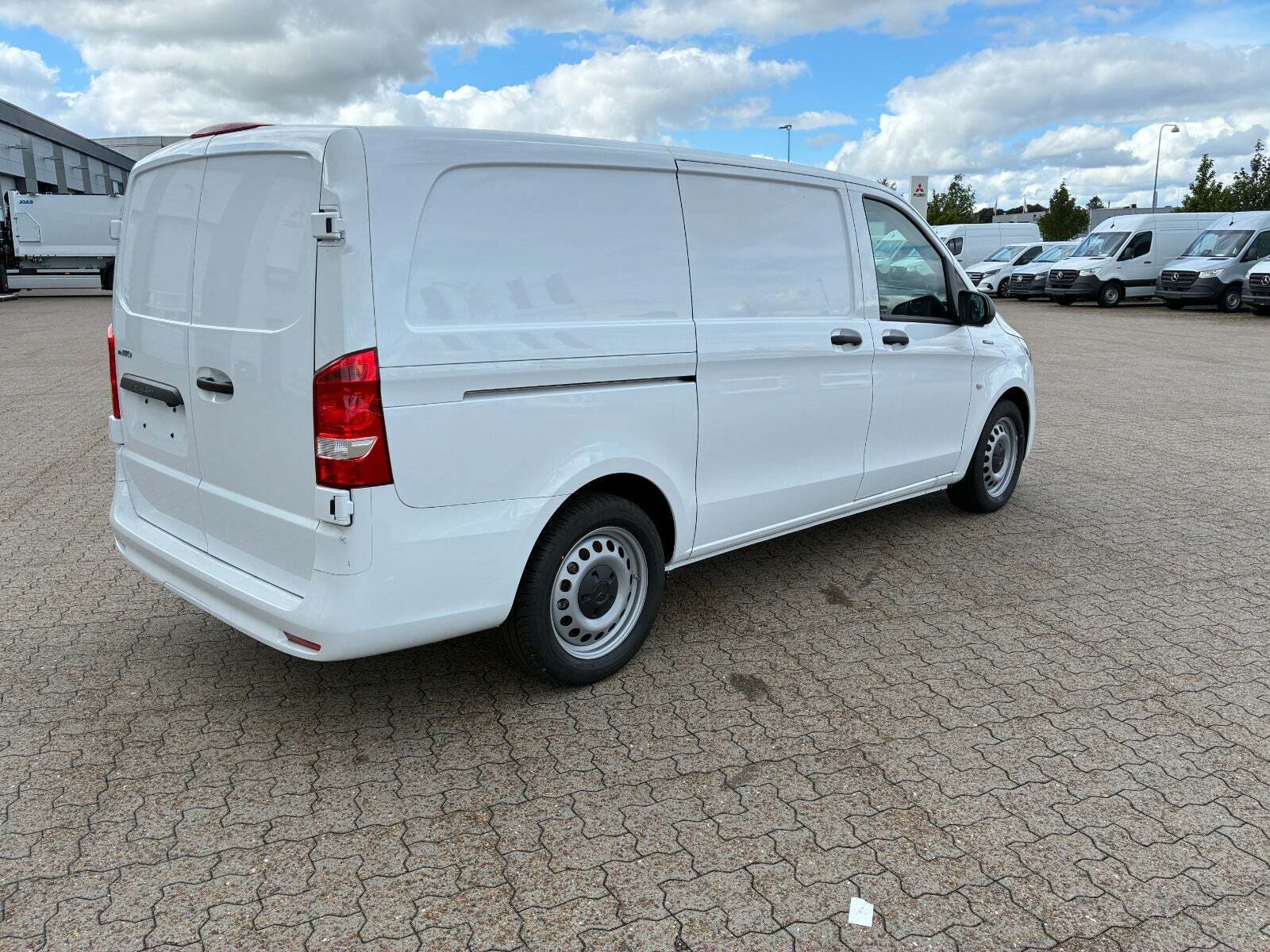 Mercedes eVito 119 A2 Kassevogn