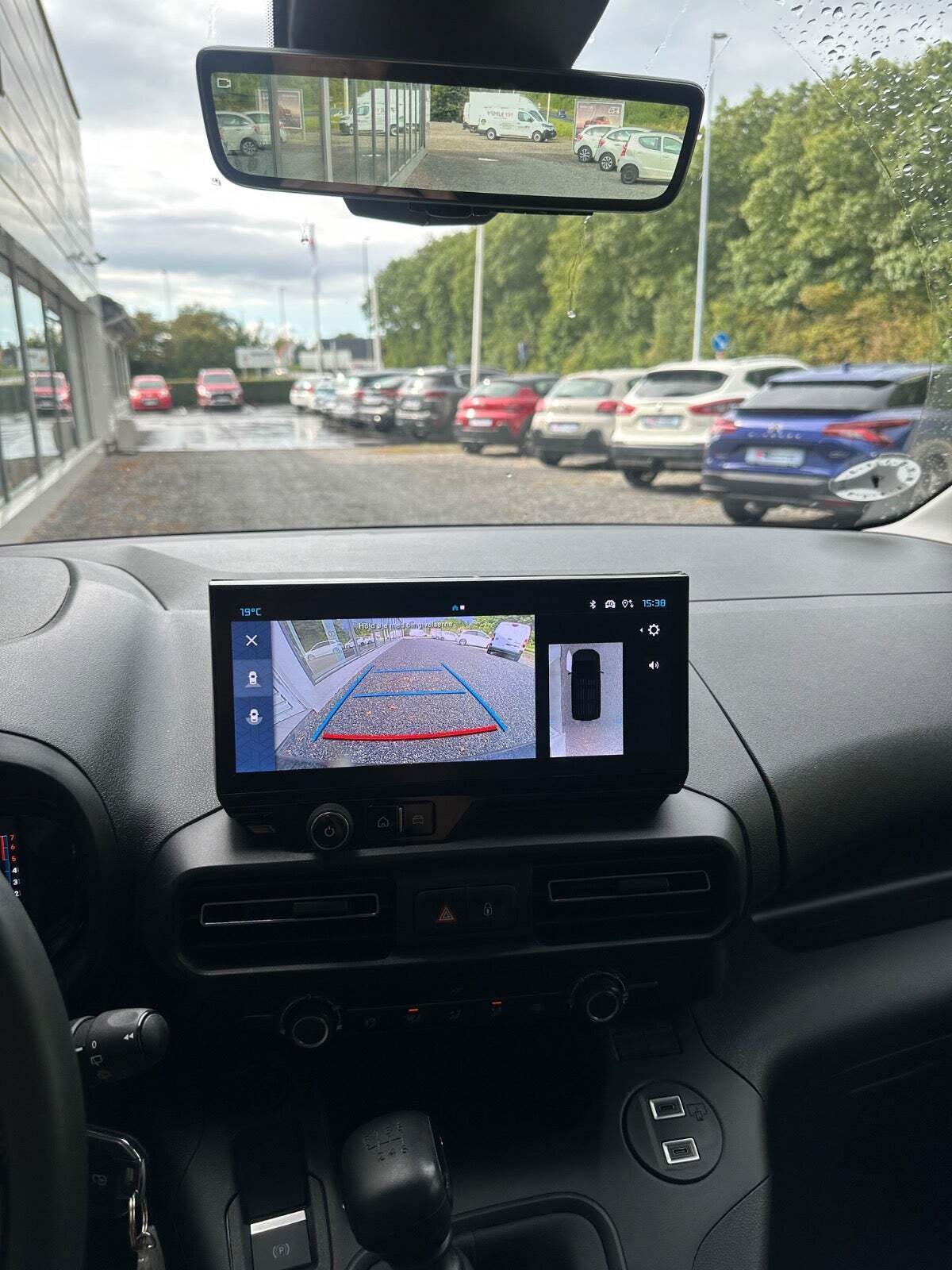 Hvid Citroën Berlingo fra 2024