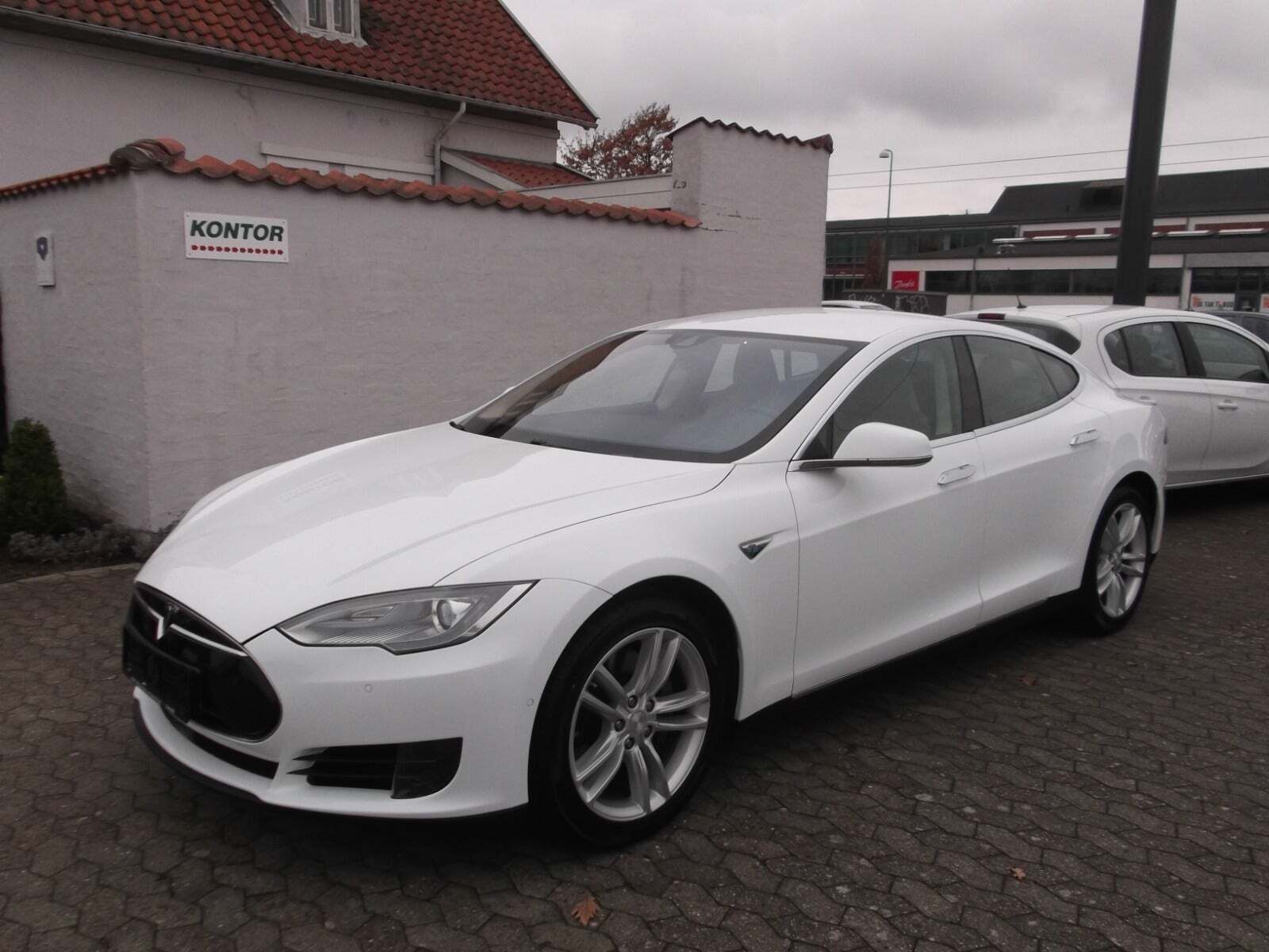Tesla Model S 60
