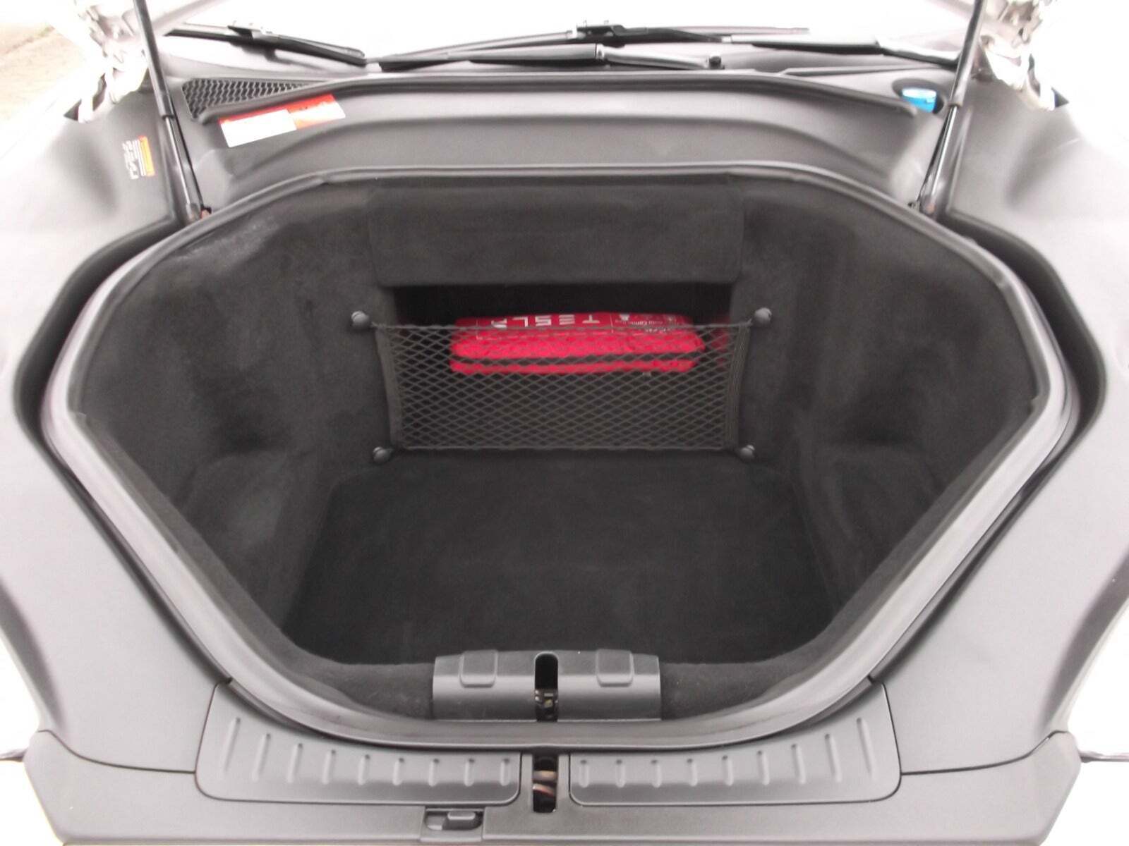 Hvid Tesla Model S fra 2015