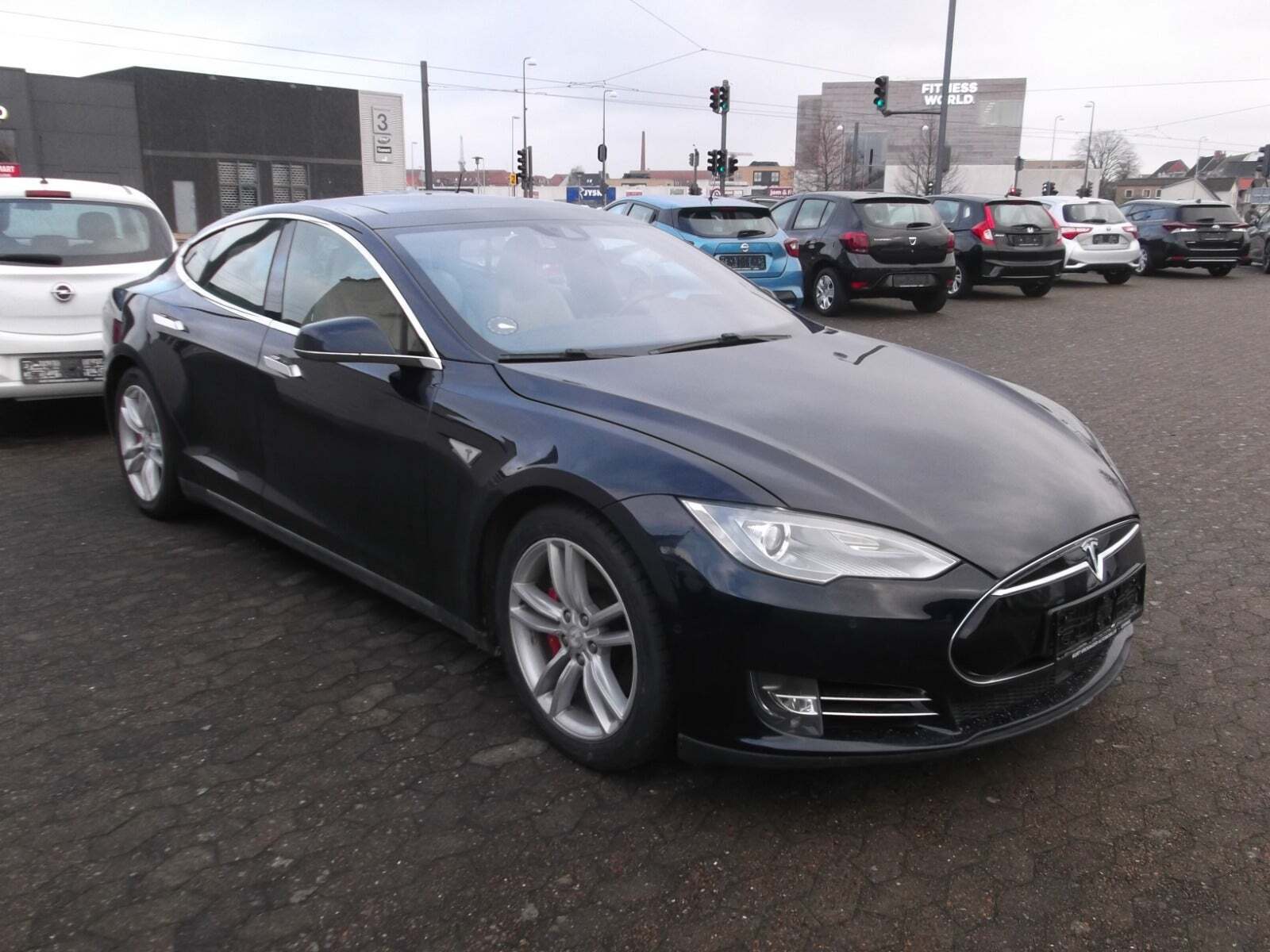 Tesla Model S P85D