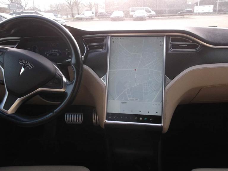 Tesla Model S P85D