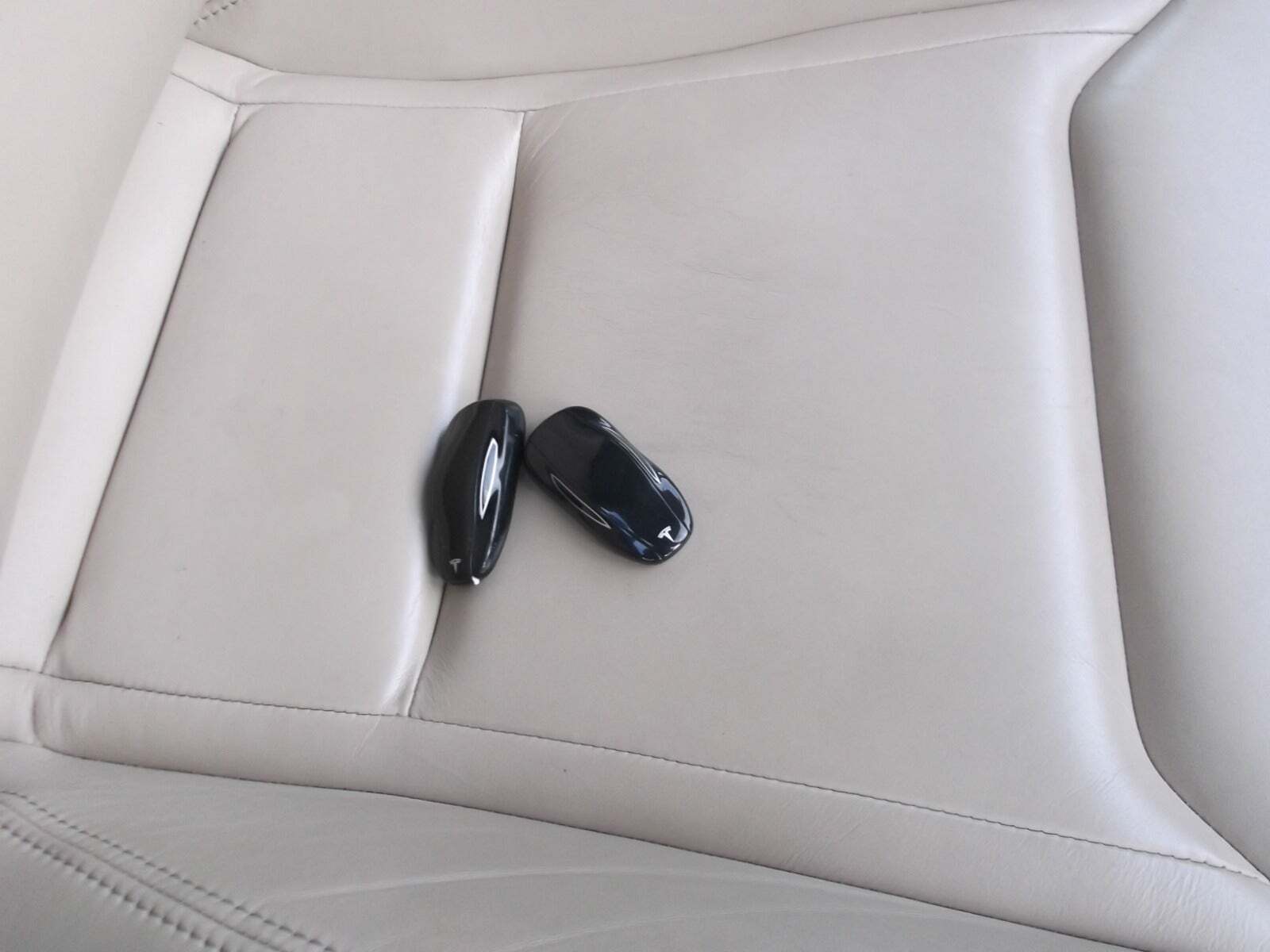 Blå Tesla Model S fra 2015