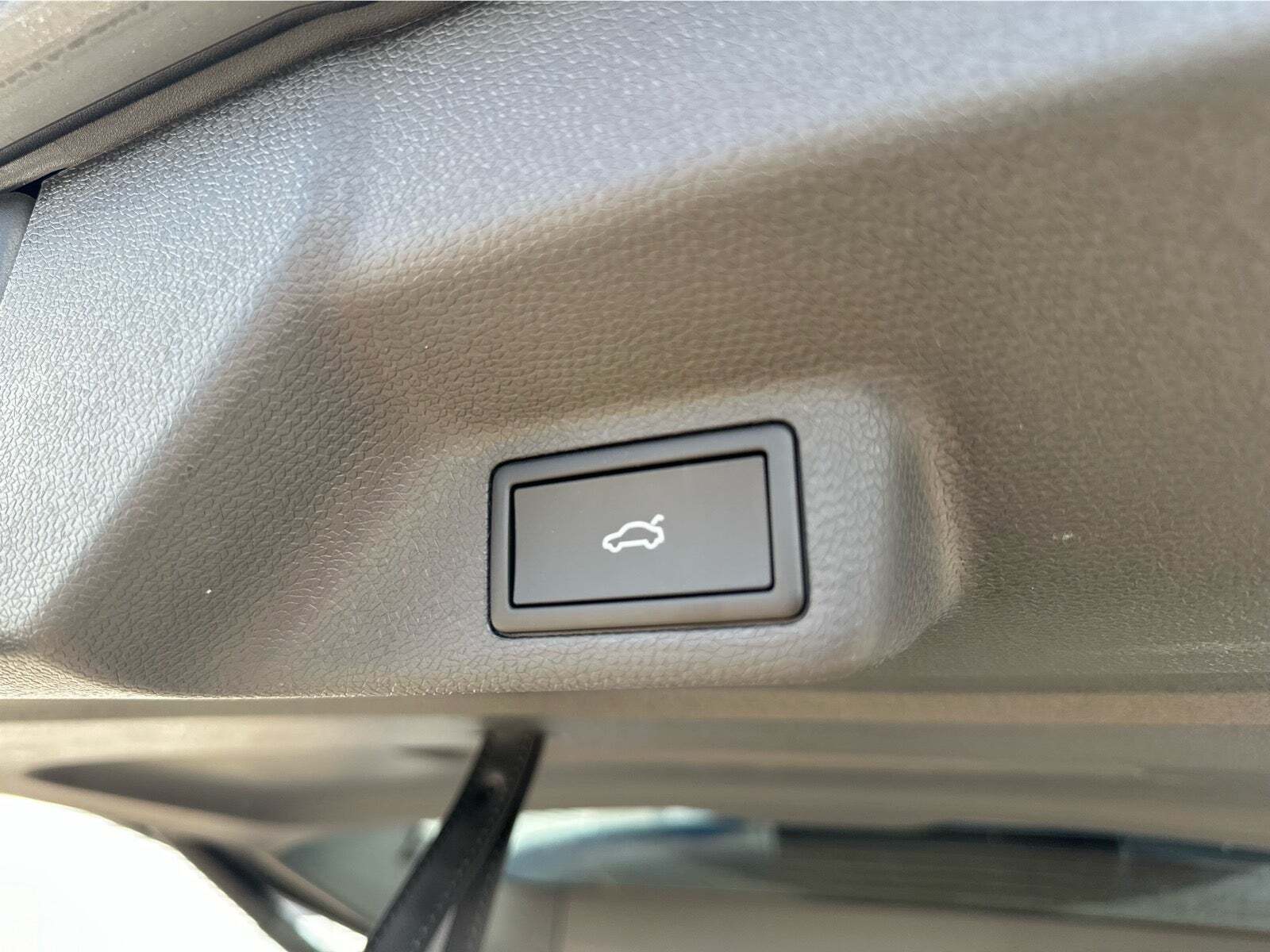 Sølv VW ID.Buzz fra 2025