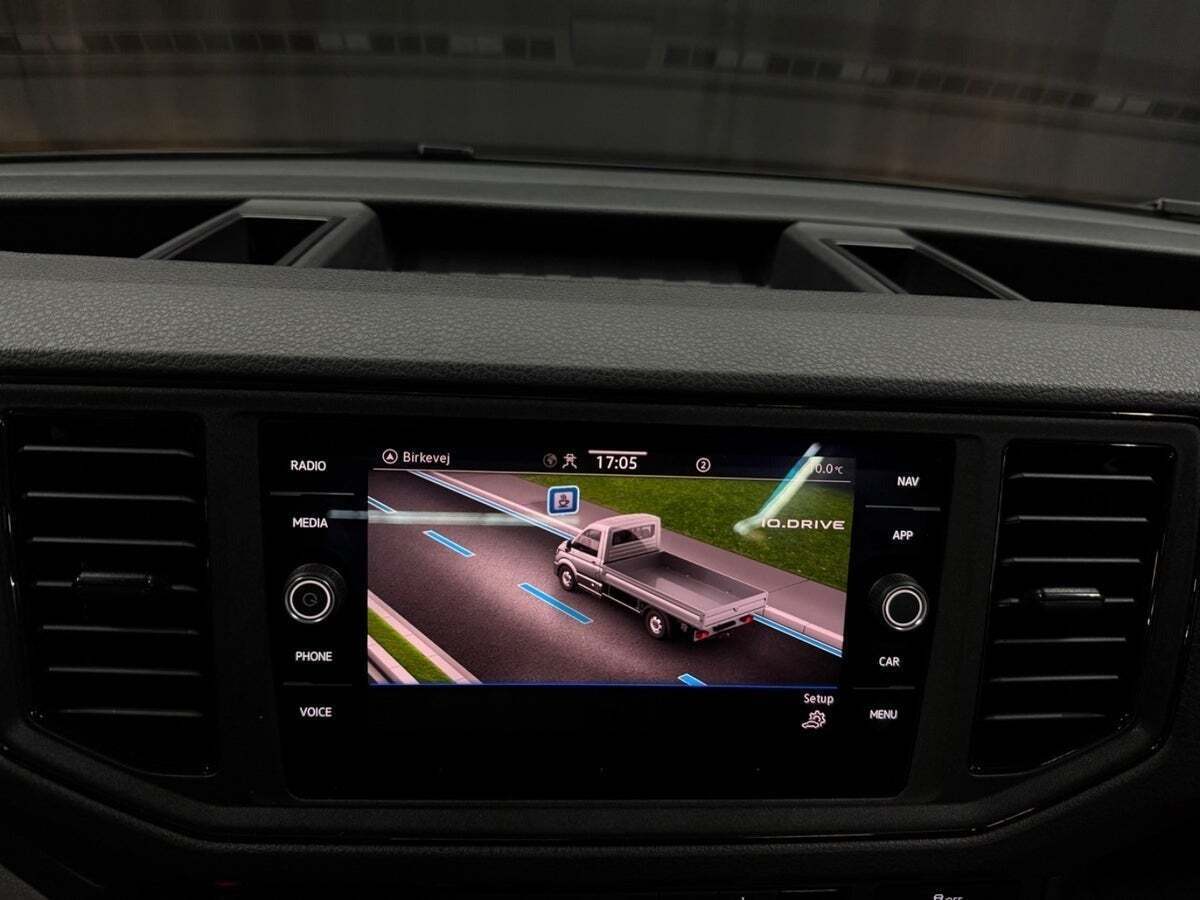 Hvid VW Crafter 35 fra 2024