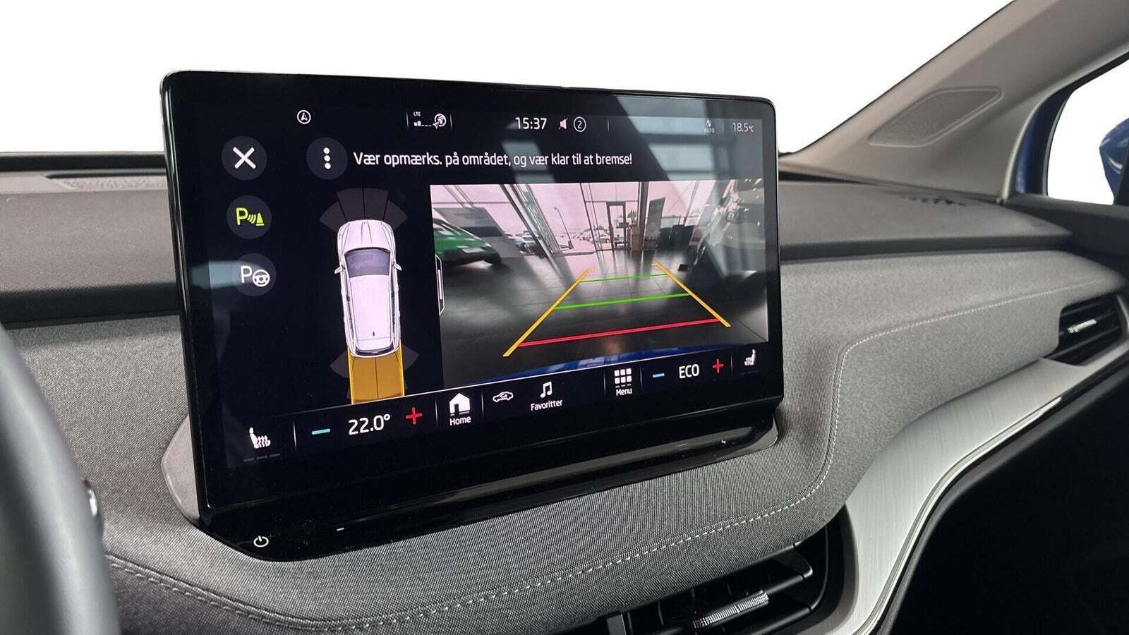 Blå Skoda Enyaq fra 2023