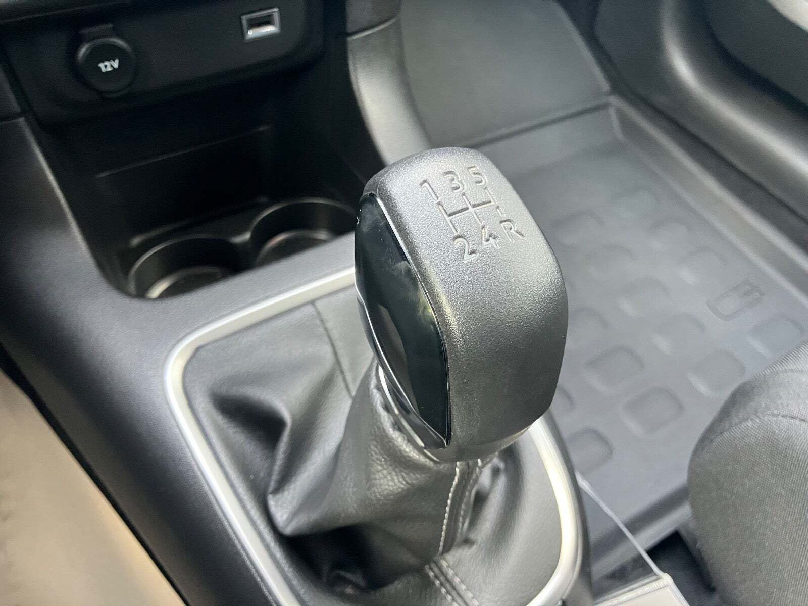 Grå Citroën C3 fra 2021