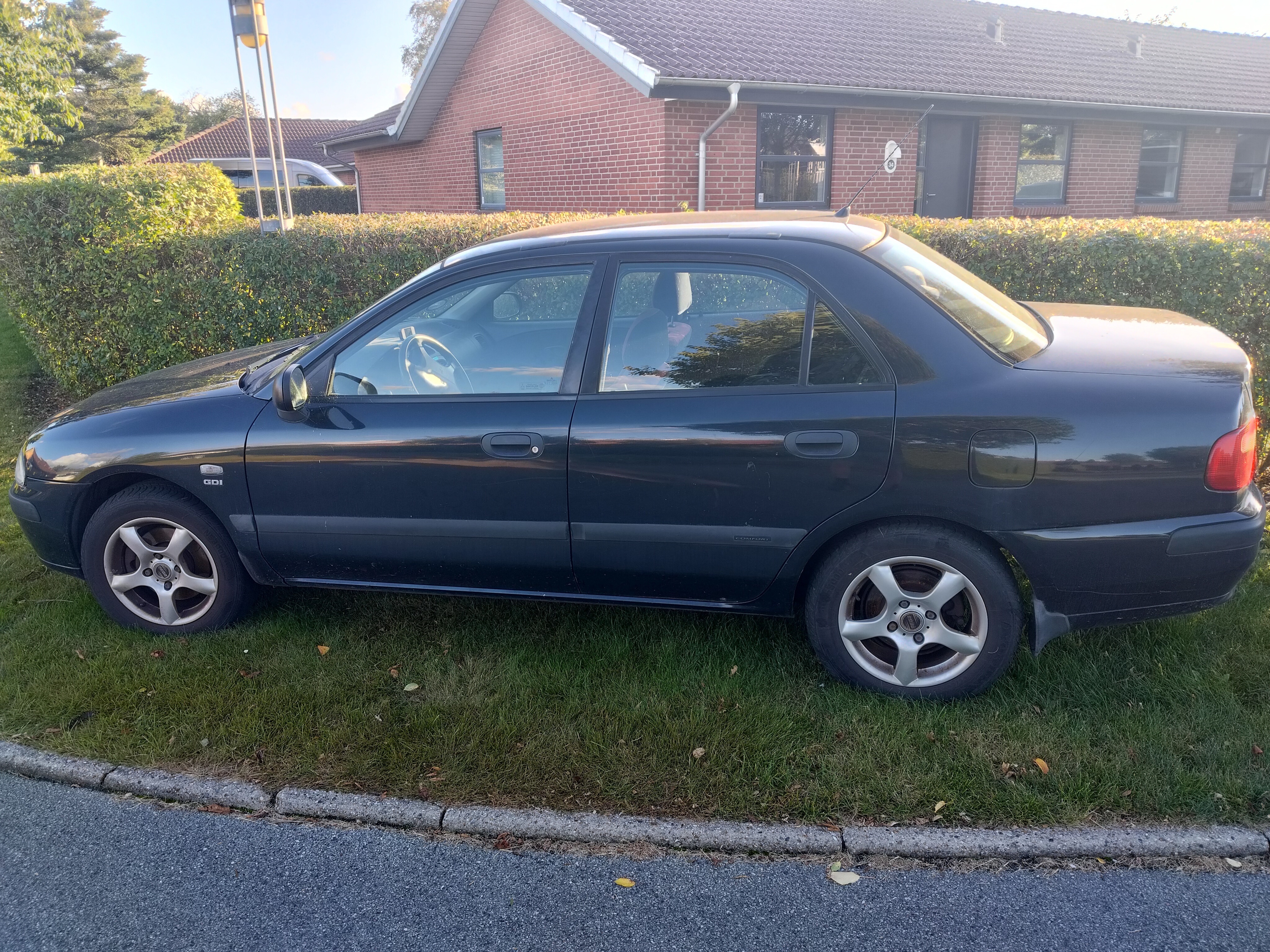 Mitsubishi Carisma 1,8 1,8 GDI