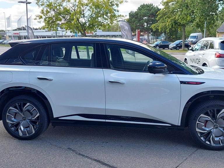 Hongqi EHS7 EL Exclusive 339HK 5d Aut.