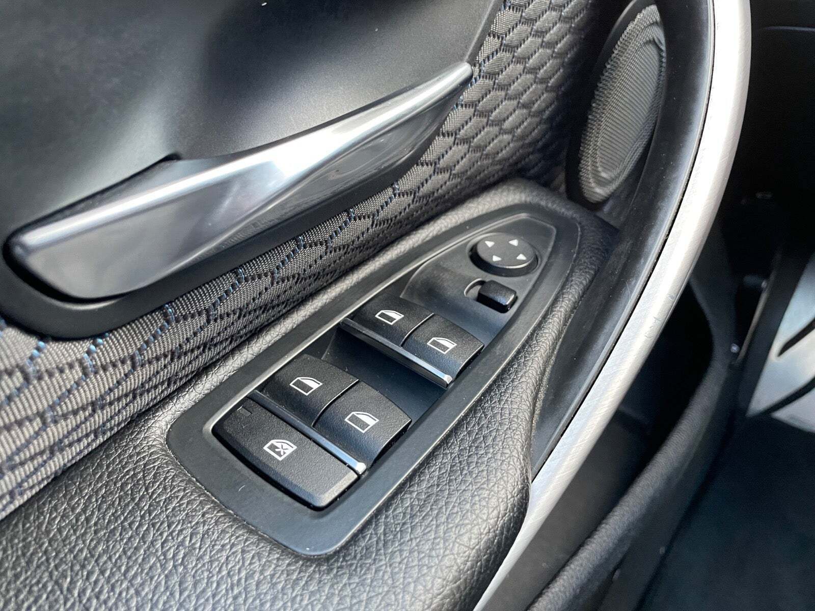 Blå BMW 440i fra 2018