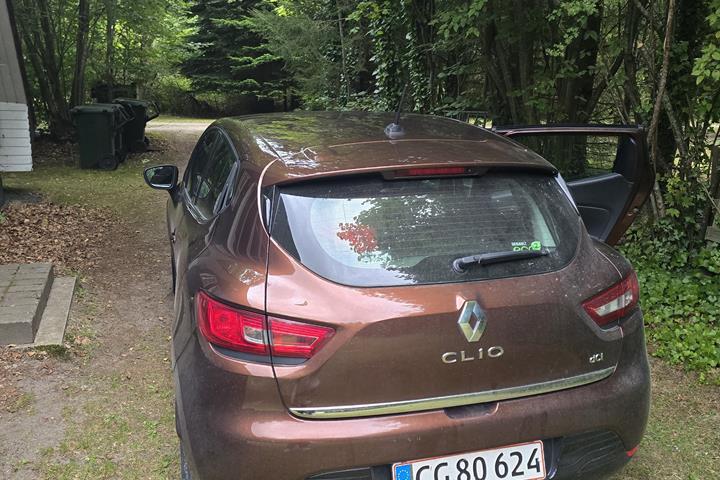 Brun Renault Ny Clio fra 2013