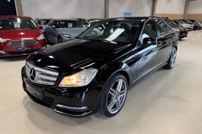 undefined Mercedes C220 fra 2012 set udefra