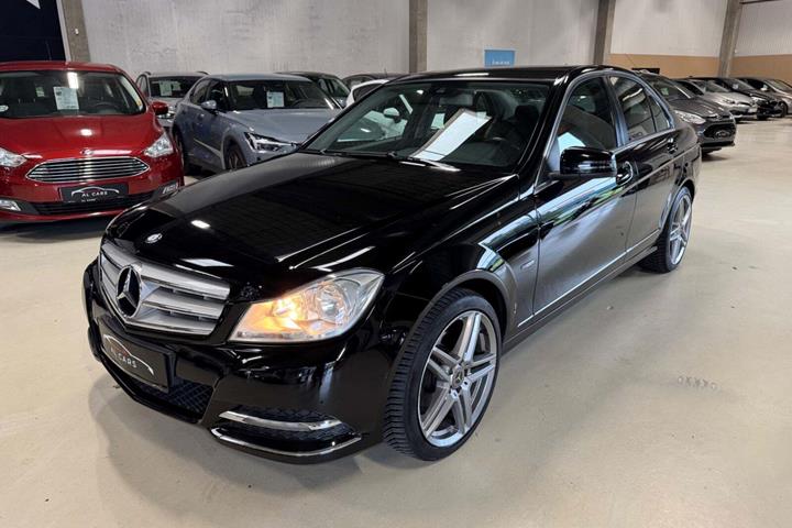 undefined Mercedes C220 fra 2012 set udefra