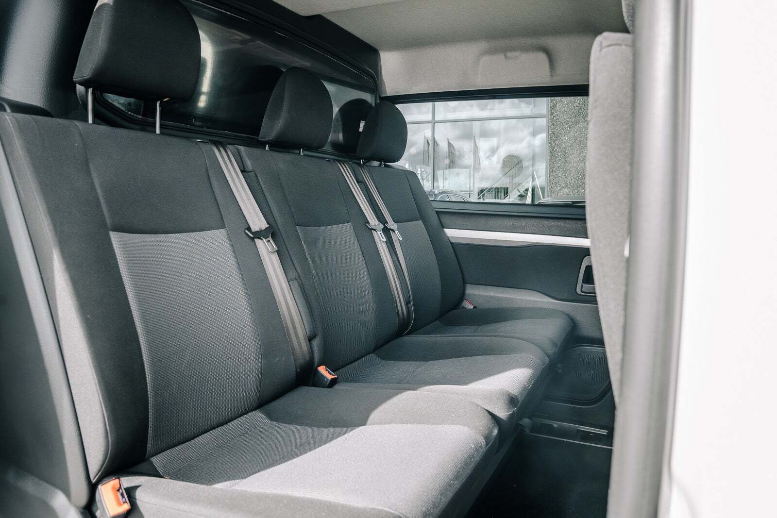 Hvid Peugeot Expert fra 2021