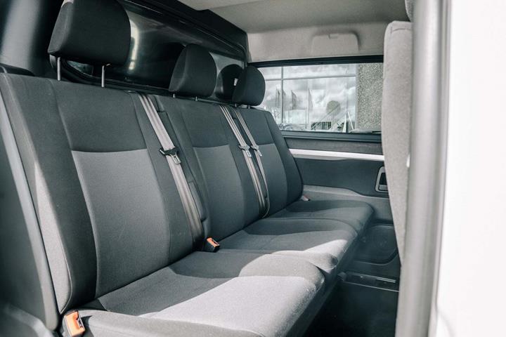 Hvid Peugeot Expert fra 2021