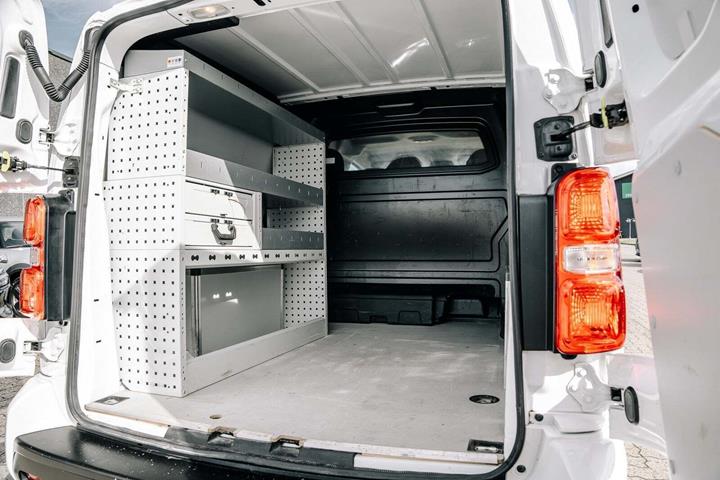Hvid Peugeot Expert fra 2021